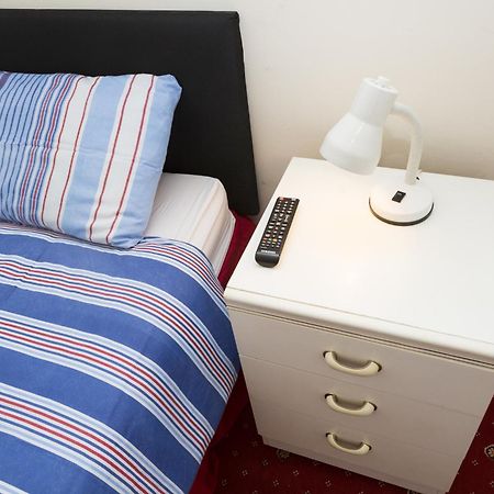 Southend Guest House - Close To Beach, Train Station & Southend Airport 部屋 写真