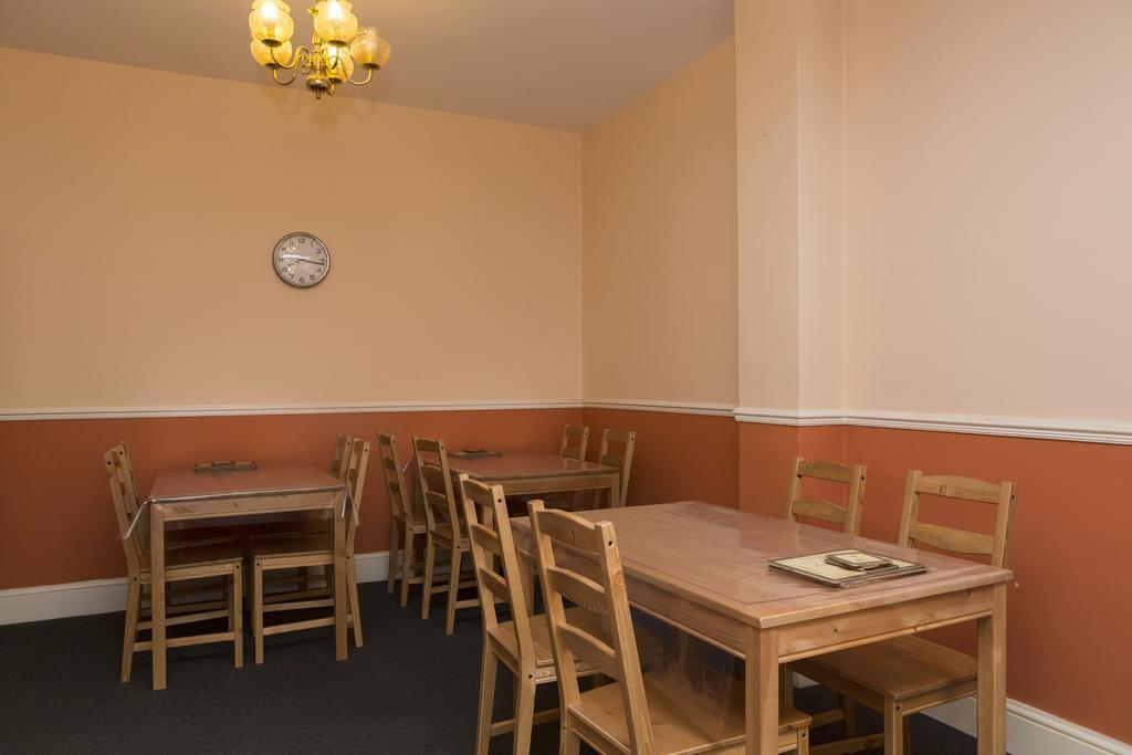 Southend Guest House - Close To Beach, Train Station & Southend Airport エクステリア 写真