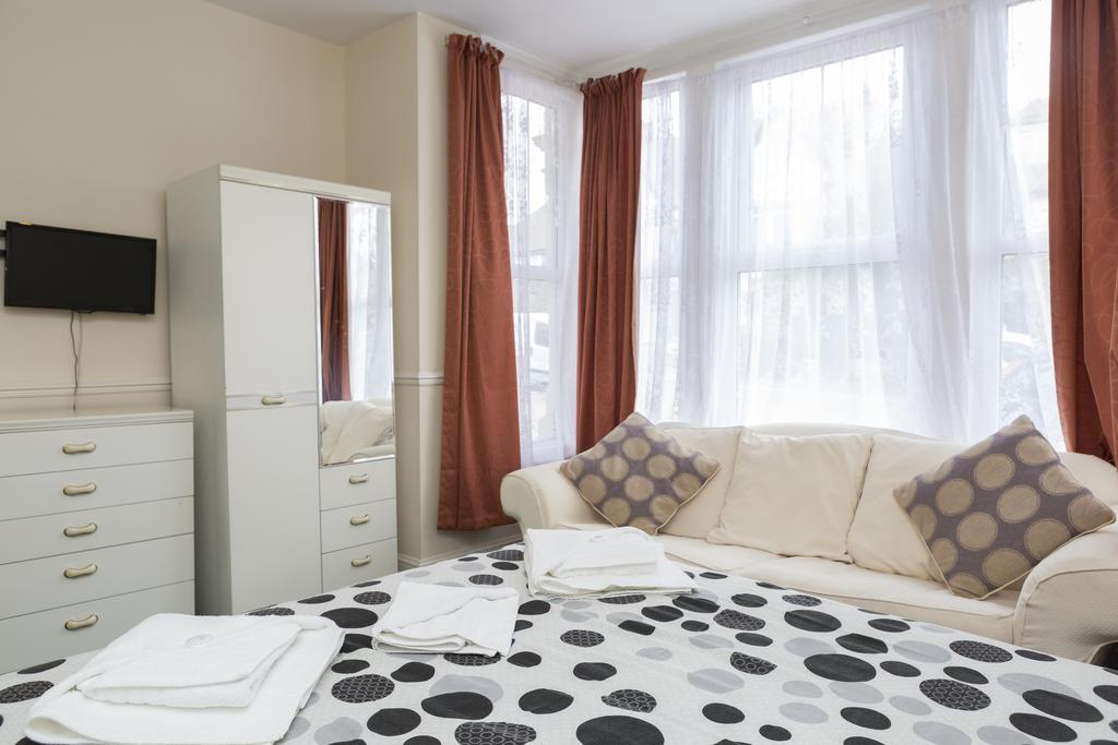 Southend Guest House - Close To Beach, Train Station & Southend Airport 部屋 写真